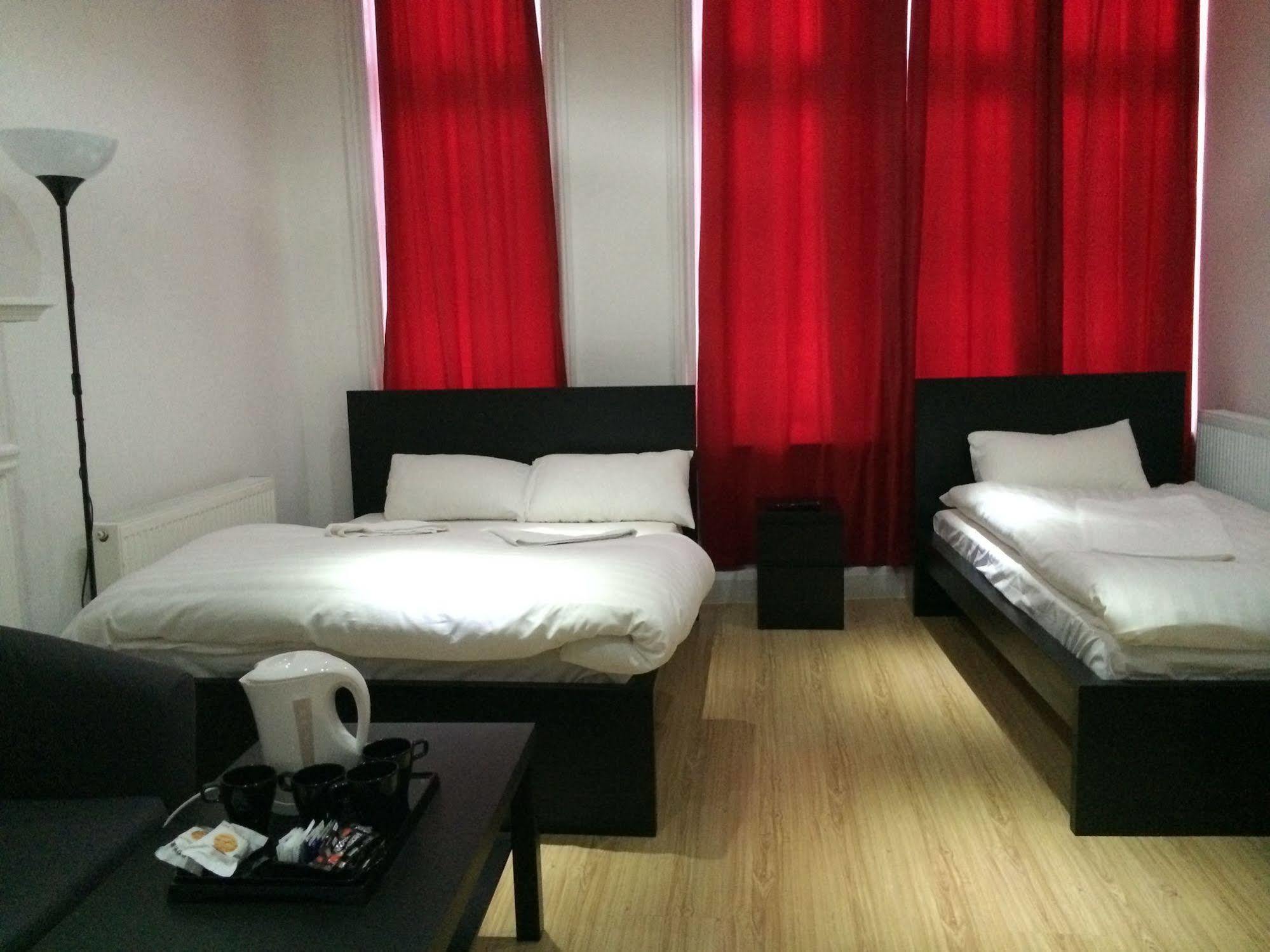Hotel Duke Of Fife à Barking  Extérieur photo